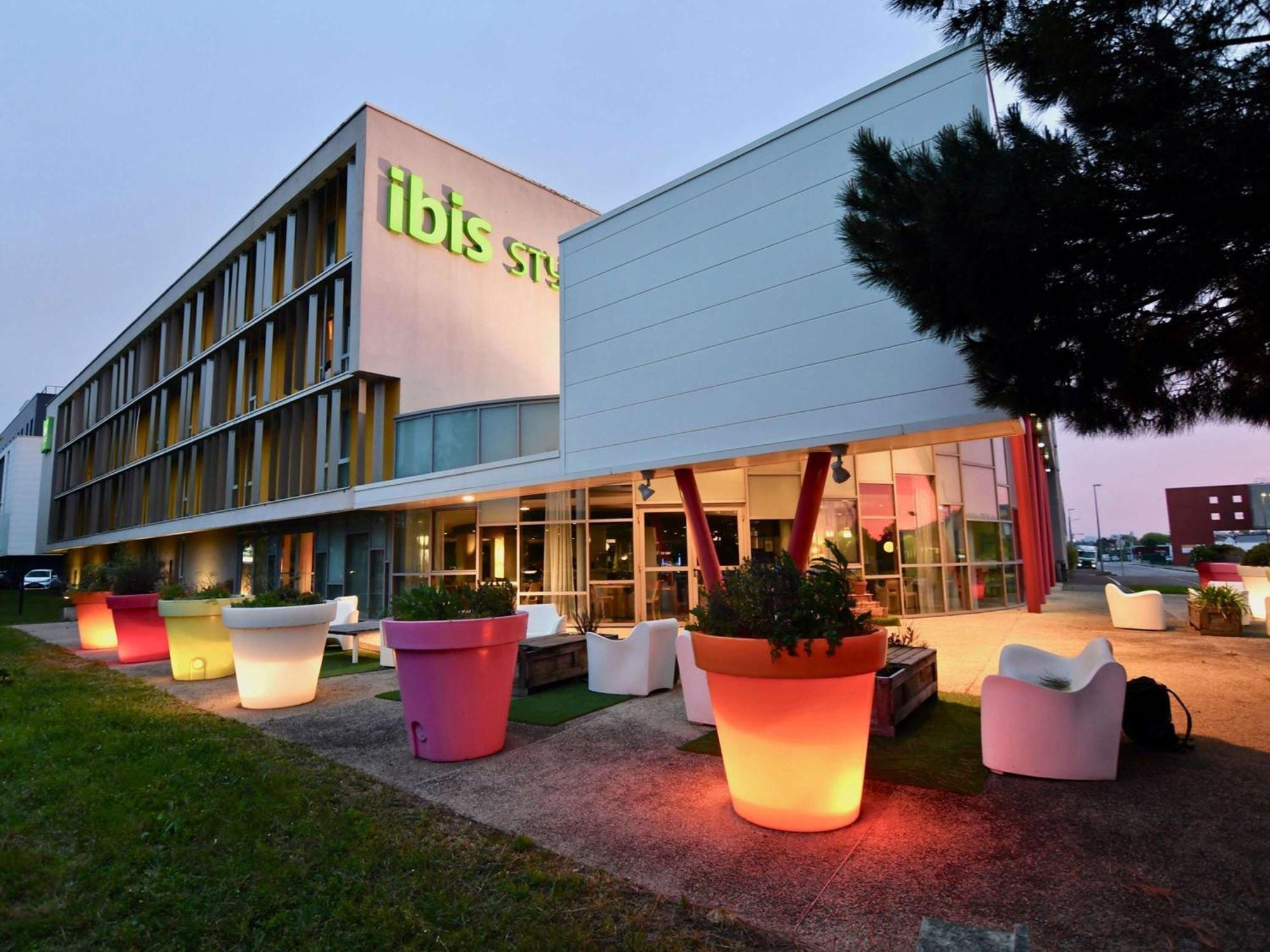 Ibis Styles Nantes Reze Aeroport Hotel Exterior photo